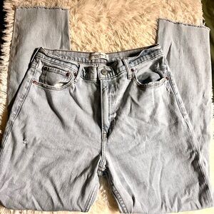Abercrombie & Fitch skinny high waist distressed jeans